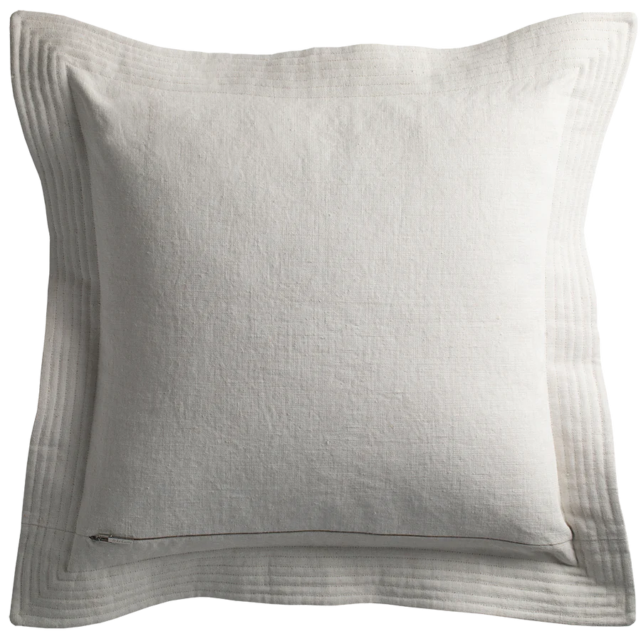 De Le Cuona Vintage Cushion with Quilted Detail