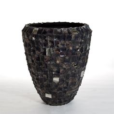 Black Shell Gladiator Vase-0