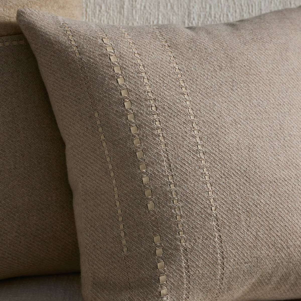 deLeCuona-Cashmere-Wool-Twill-Cushion-with-vertical-detail-Taupe-.jpg